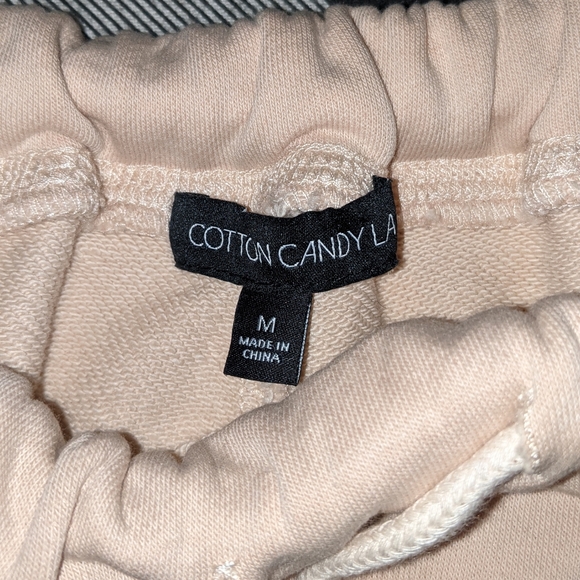 Cotton Candy LA cream sweat shorts - Picture 3 of 3